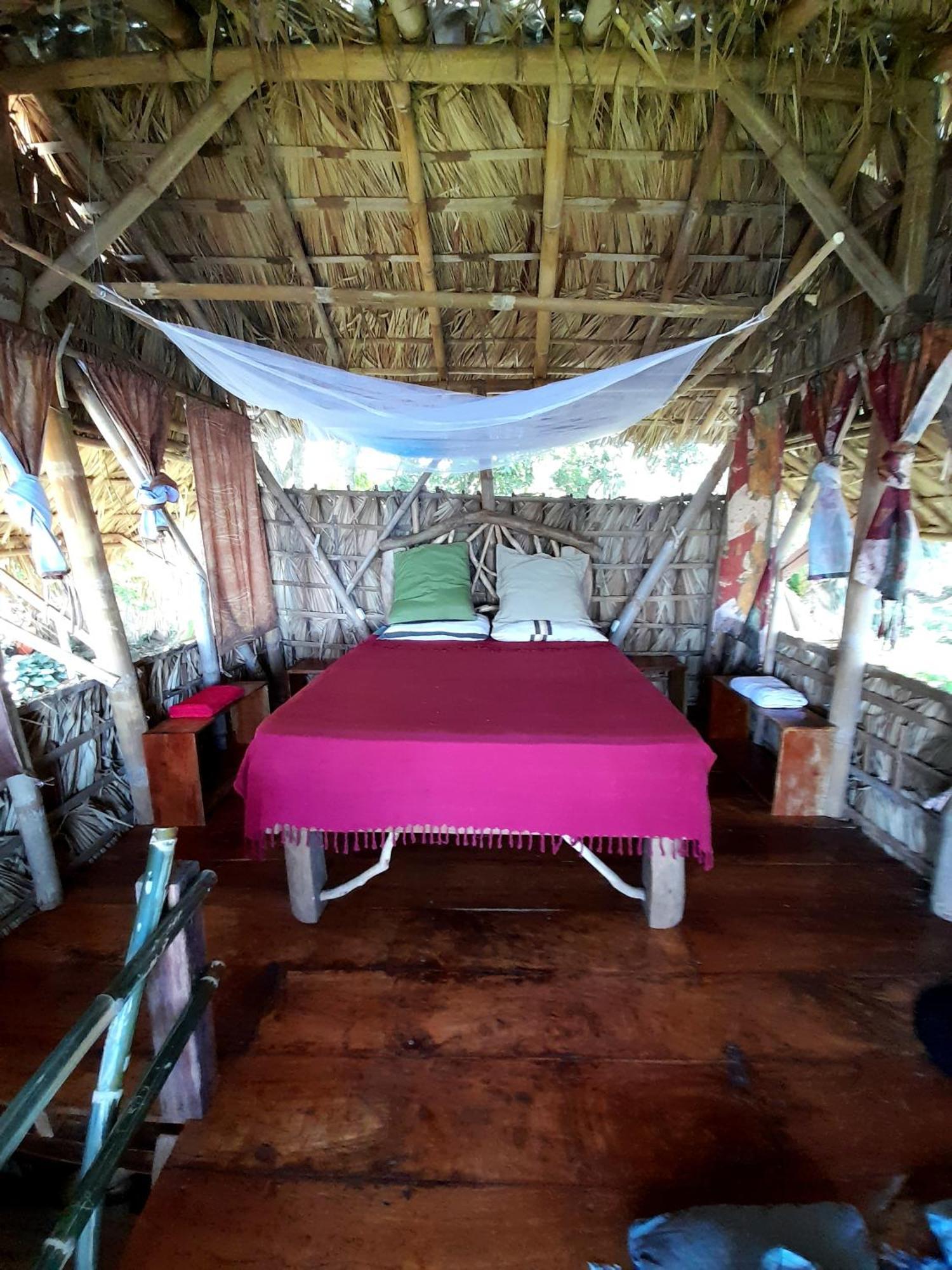El Bamboo Cabins Бальге Экстерьер фото