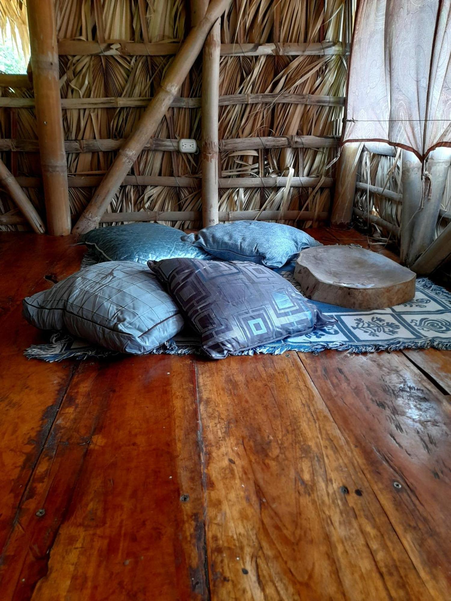 El Bamboo Cabins Бальге Экстерьер фото